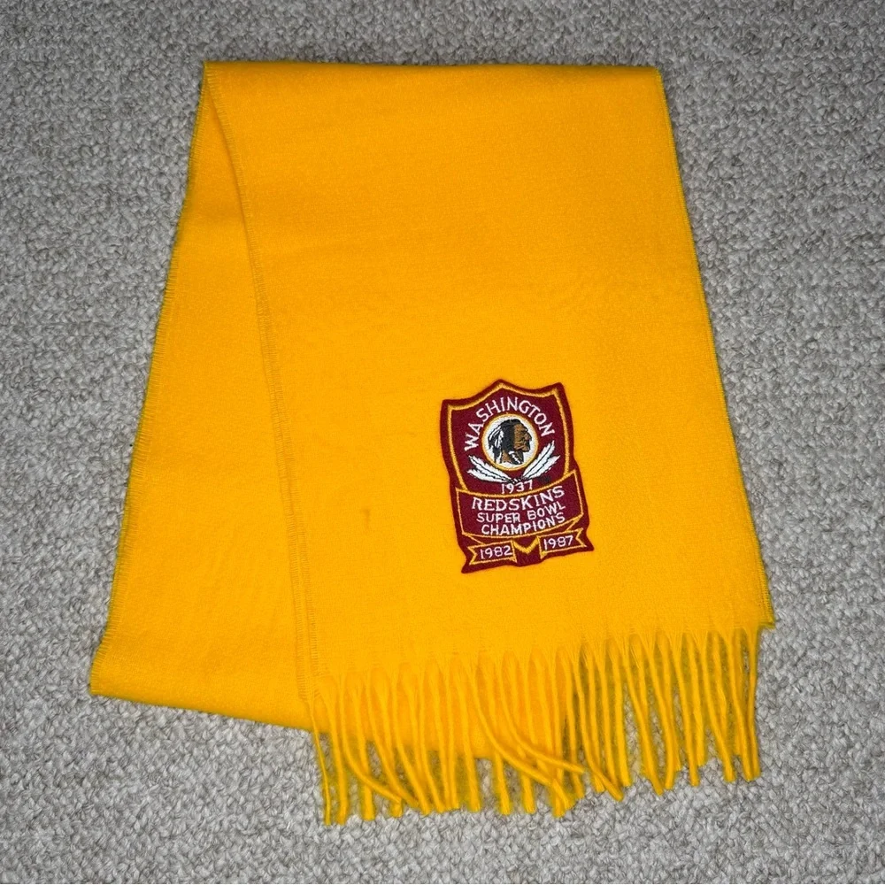 Vintage Washington Redskins scarf
